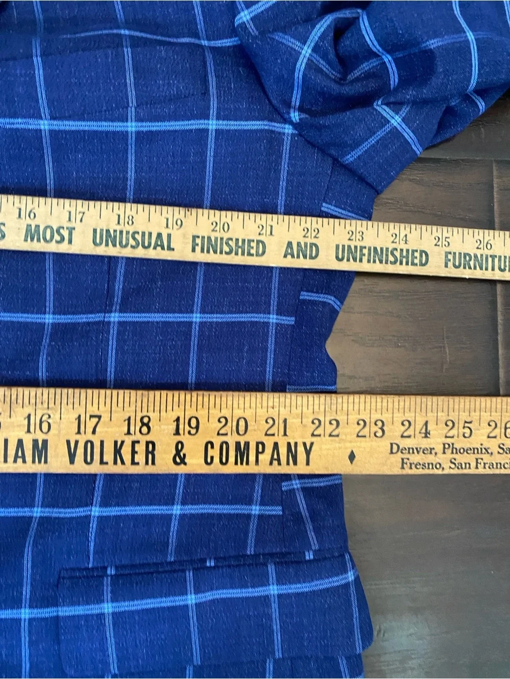 Sunday joe long sleeve two button check pattern coat men’s size 46R